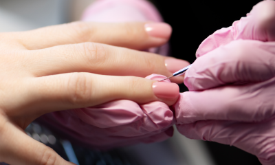 Perawatan Manicure dan Pedicure